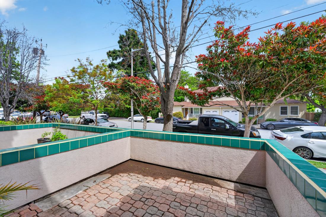 701 Woodside Way, #A