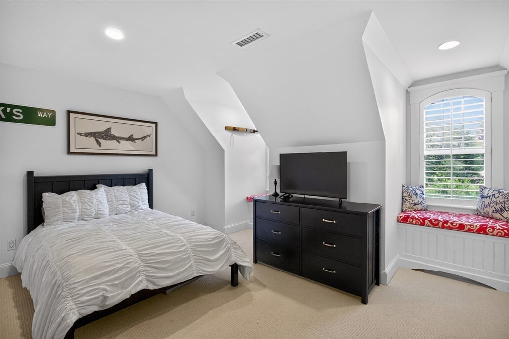 9 High Ridge Dr