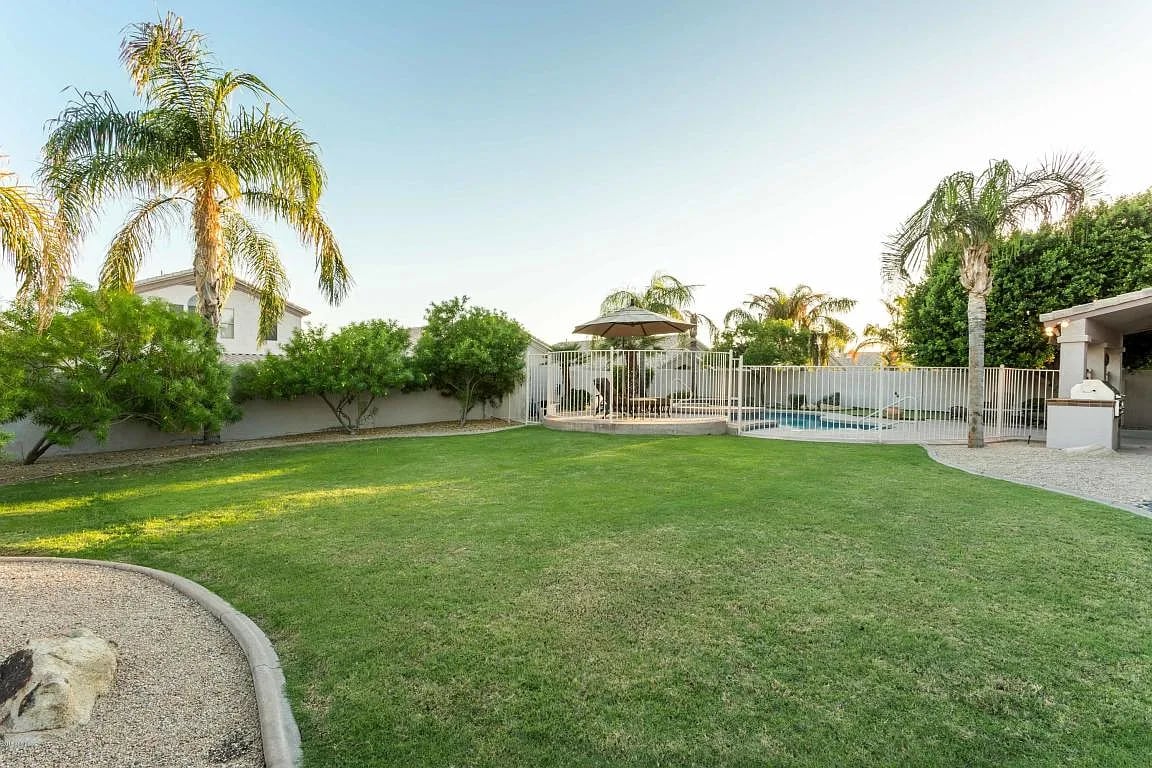 8177 E Rita Dr