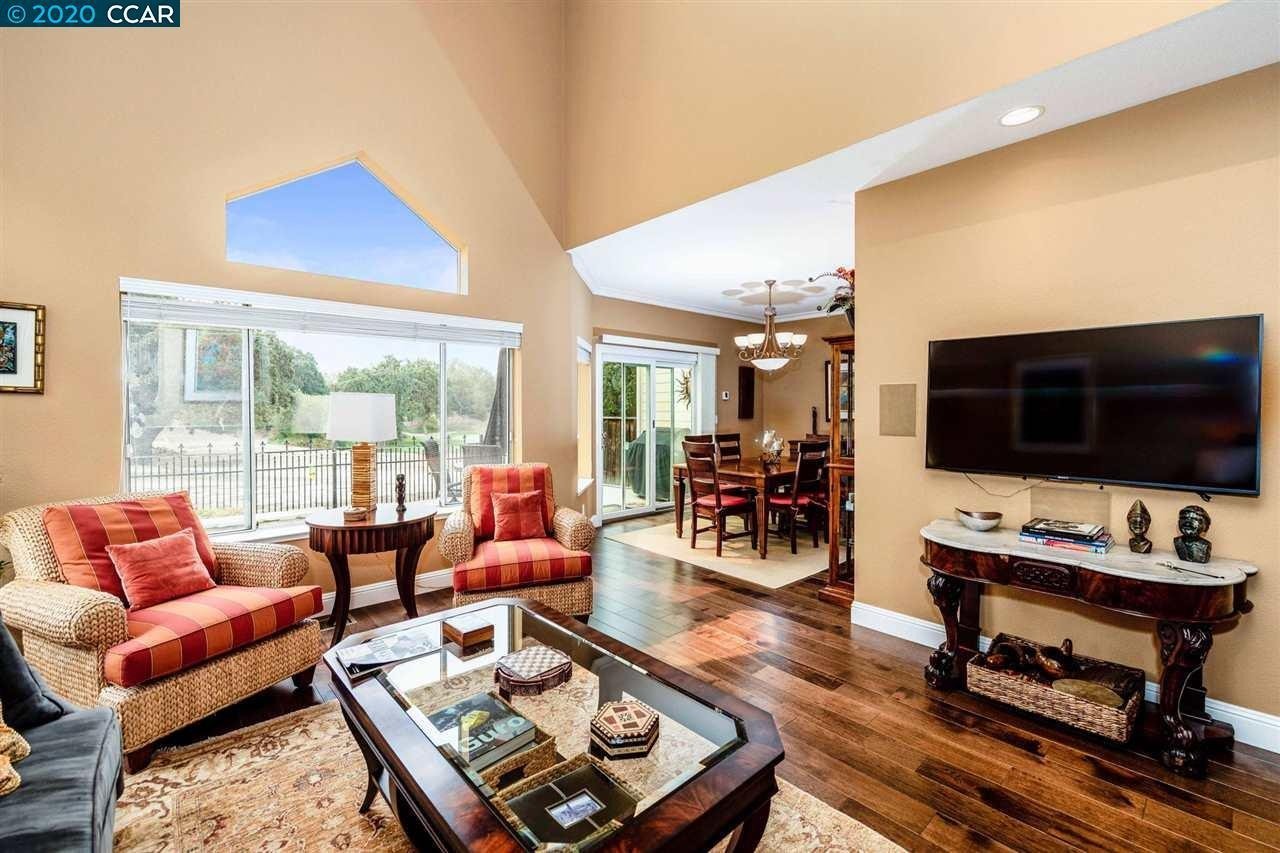 1433 Indianhead Cir