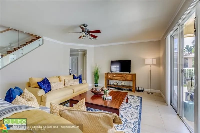 1612 Blue Jay Cir