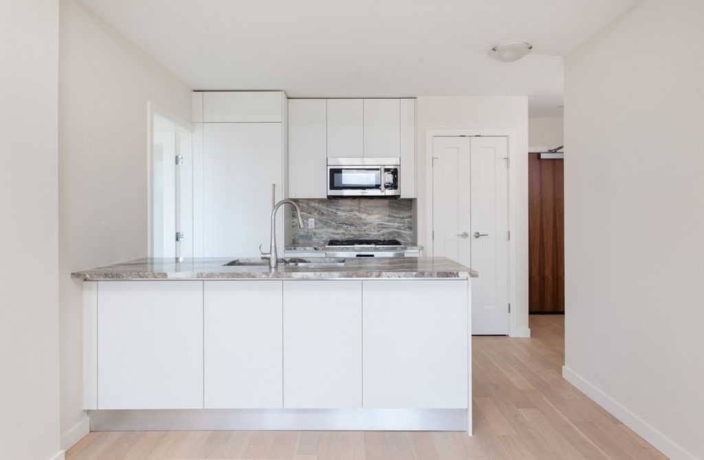 2033 W 10th Ave, #606