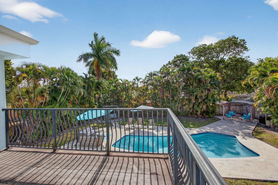 736 NE 34th Court, Oakland Park