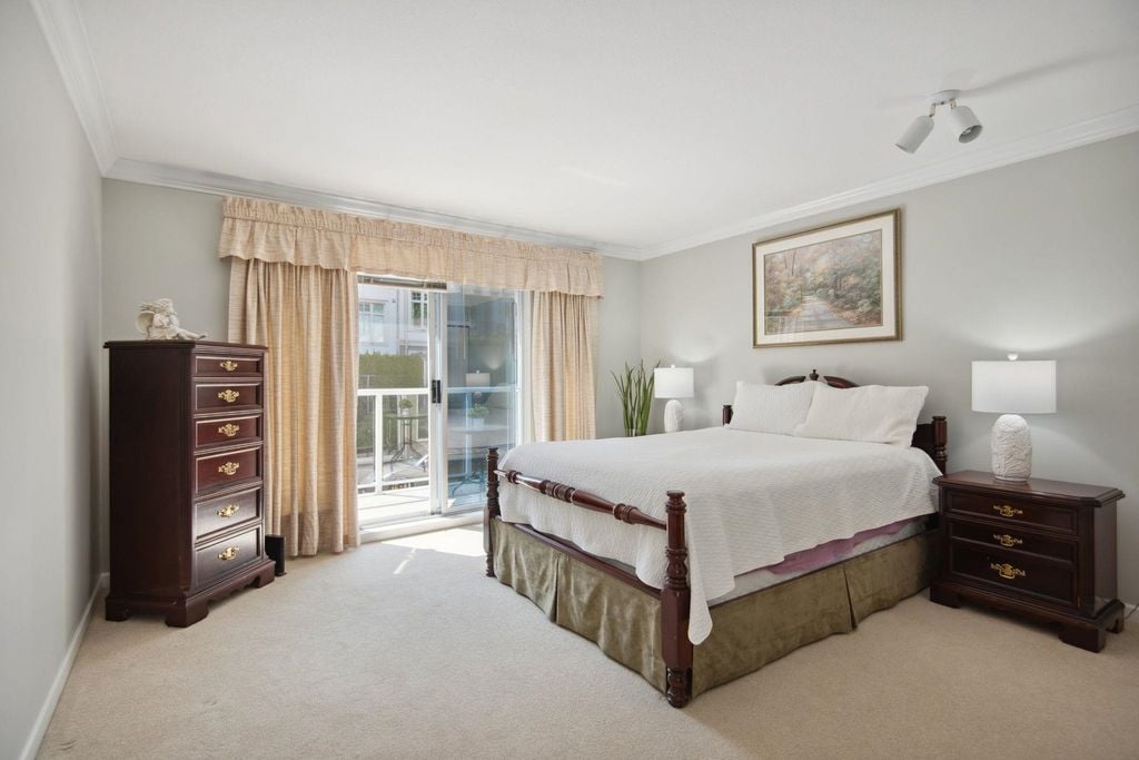 72 Jamieson Ct, #28