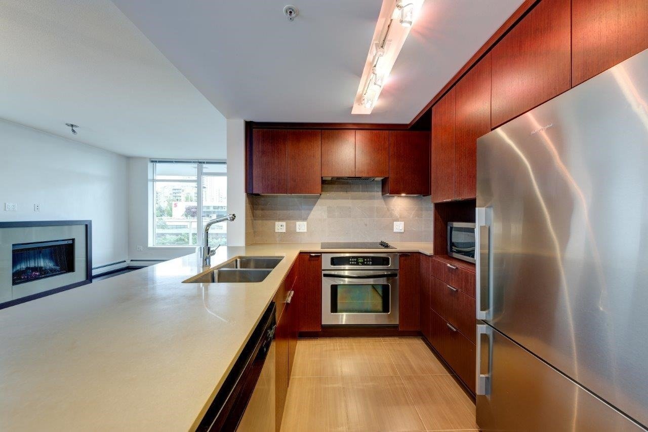 158 W 13th St, #602