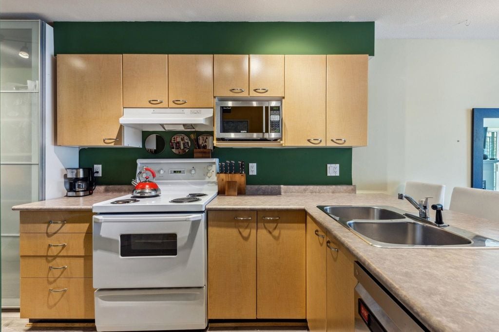 3939 Hastings St, #307