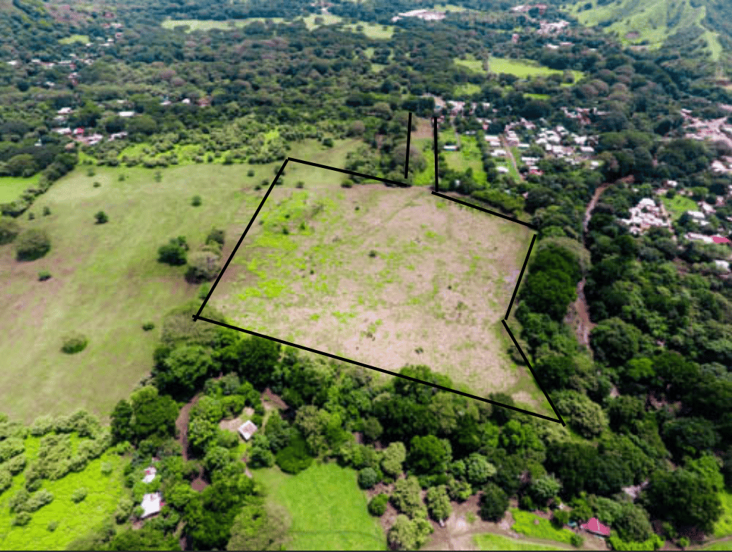 Sardinal Farm, Serene Oasis by the Sardinal River: Prime Real Estate in Guanacaste