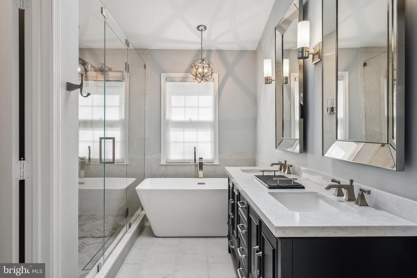 1239 Woodbrook Court