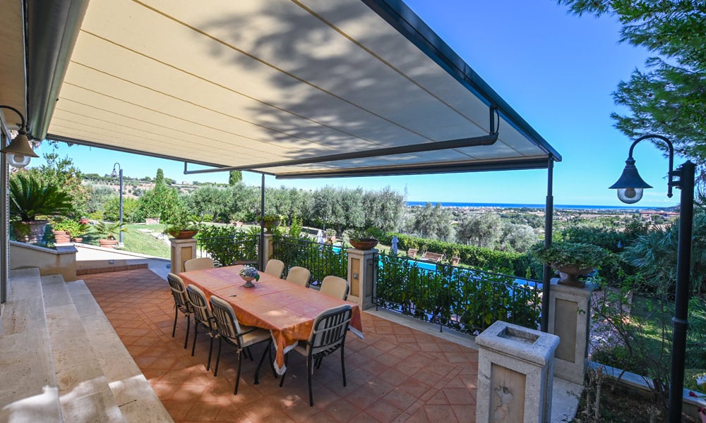 Villa With Stunning Seaview in Civitanova Marche, Le Marche