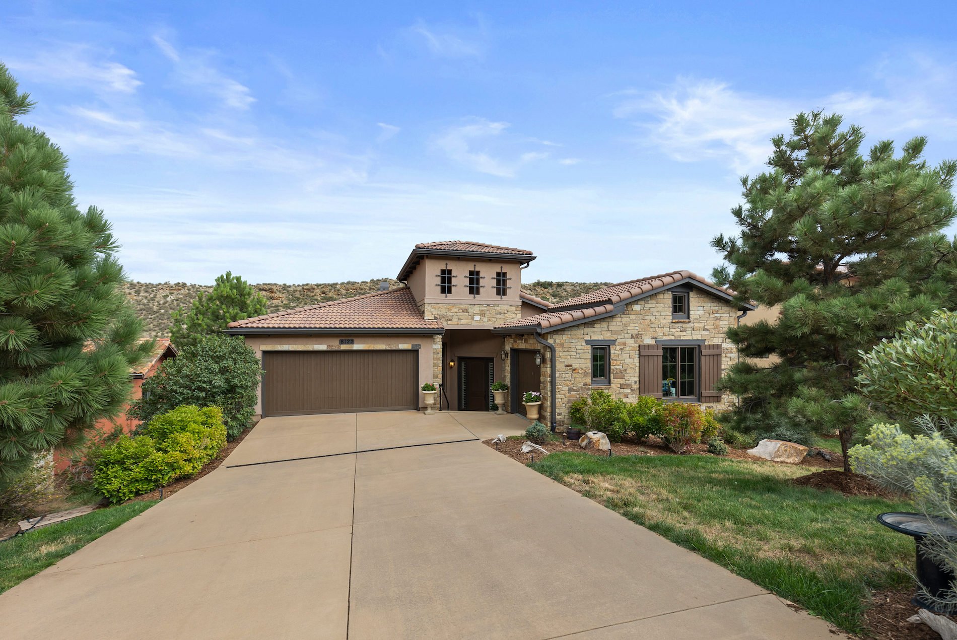 8122 Raphael Lane
