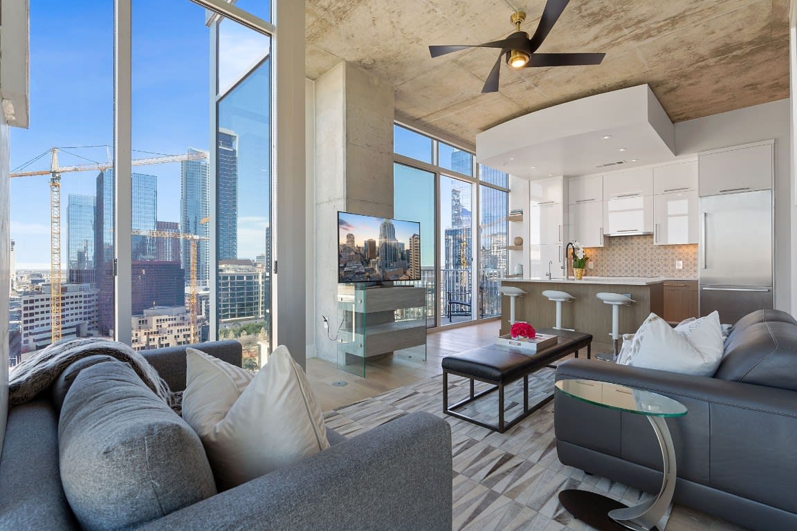 360 Nueces St, Unit 1617