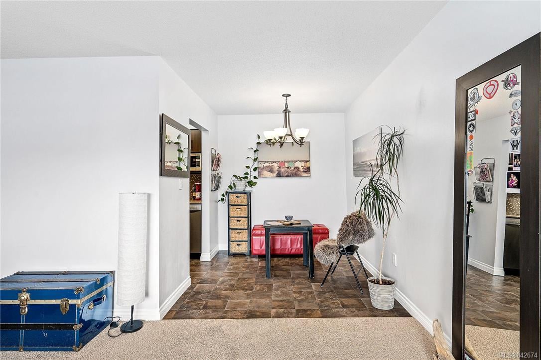 305-2757 Quadra St