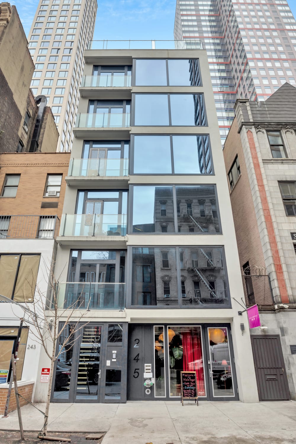 245 E 53rd Street, Unit 2