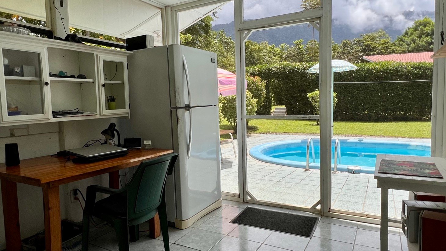 Home, 2 Rental Cabinas & Expansion Potential in Ojochal