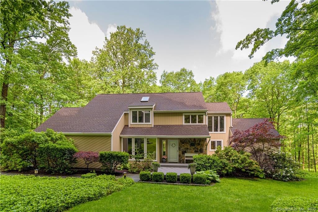 19 Mine Hill RD