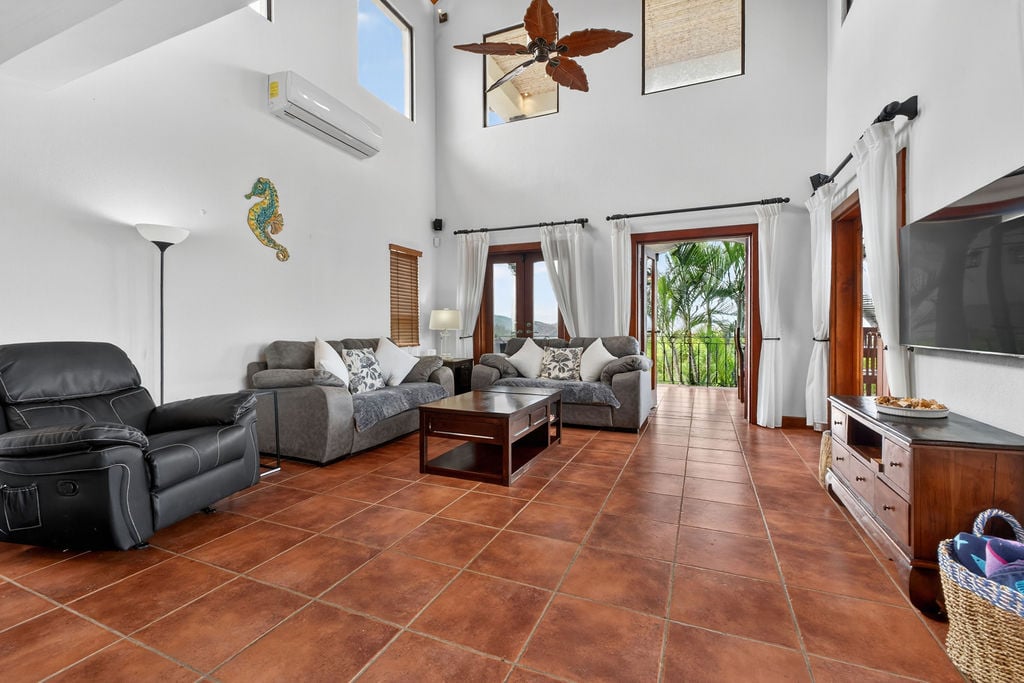 Casa de Estrellas | Elegant 4BR Ocean View Home in Pacific Heights, Potrero