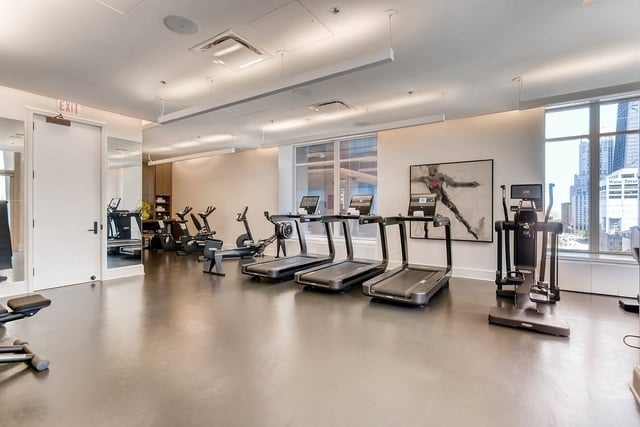 118 E Erie St Unit 28E