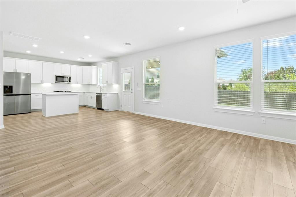 Just Listed in East Parke!
