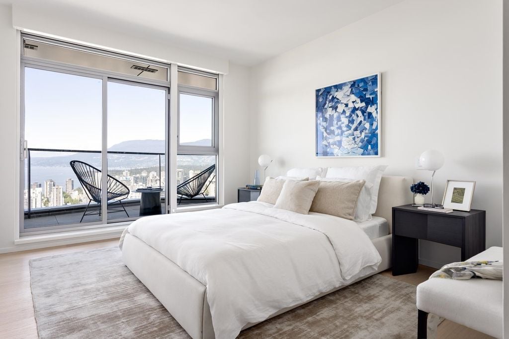889 Pacific St, #3902