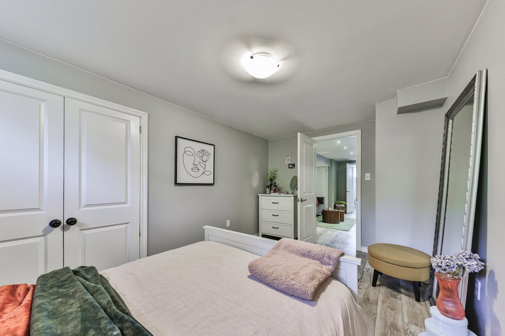 419 Erindale Drive, Burlington 