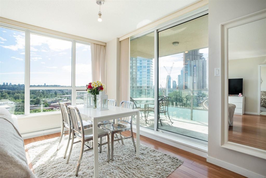 2200 Douglas Rd, #1404