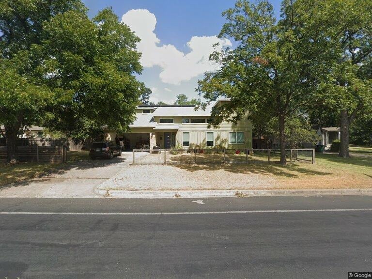 7303 Woodrow Ave