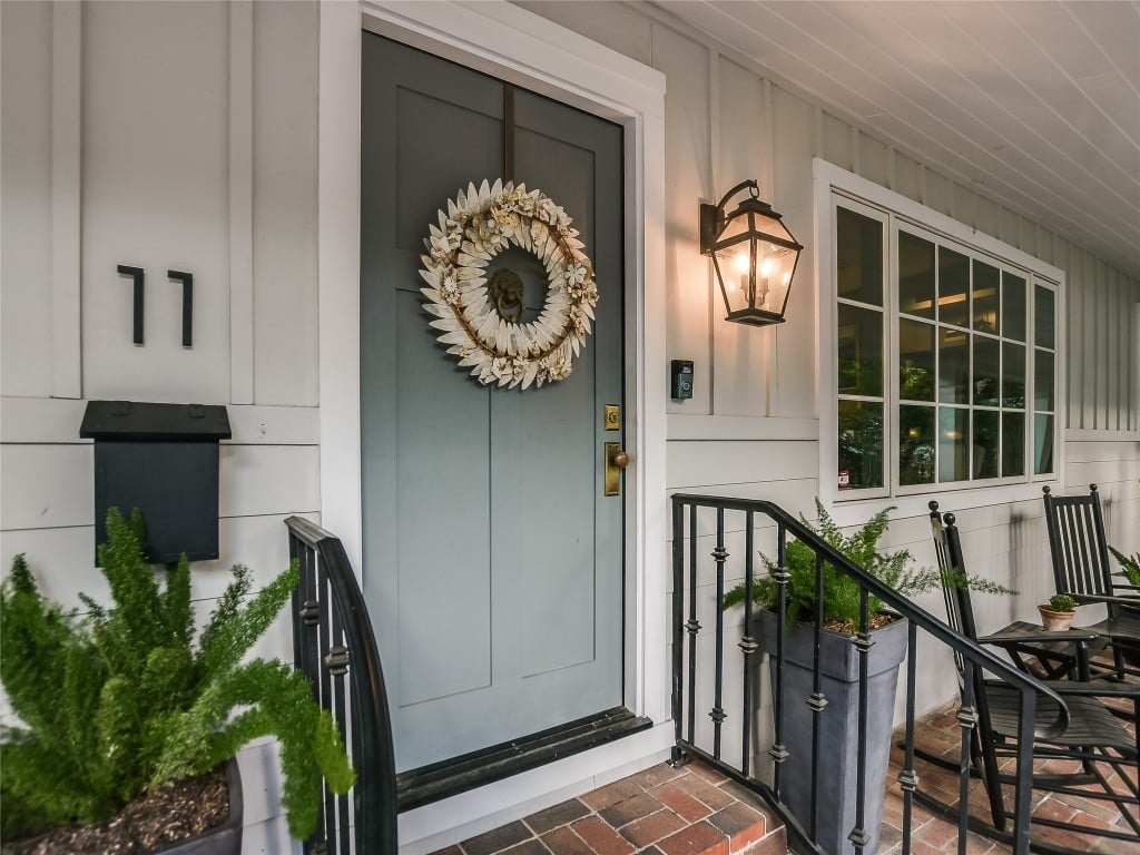 11 Scott Cres