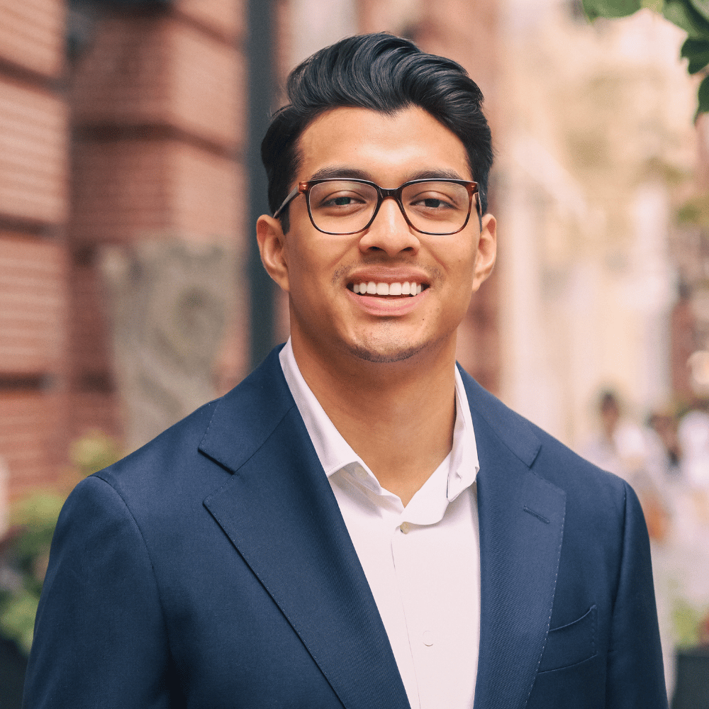 Max Suarez New York, NY Real Estate Agent Headshot