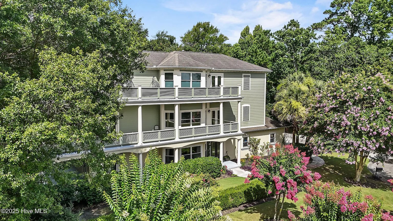 1054 Marshside Way