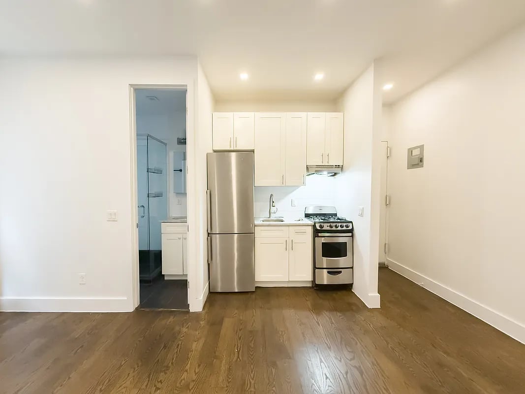 410 Eastern Parkway 2L