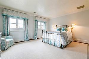  101 Wyandanch Lane, Southampton