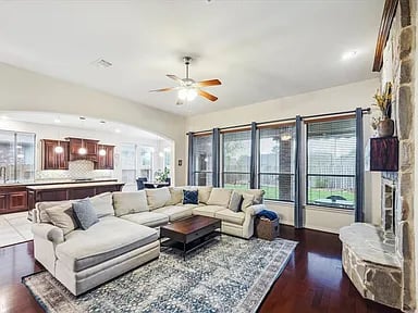 1388 San Remo Ln