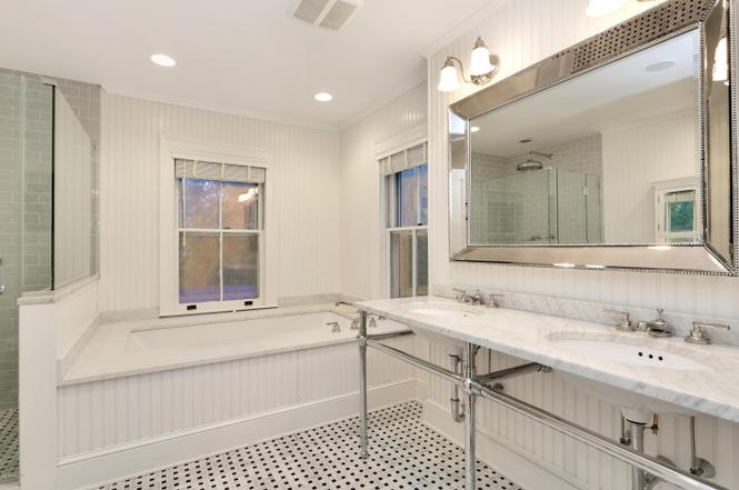 20 Lockwood Rd