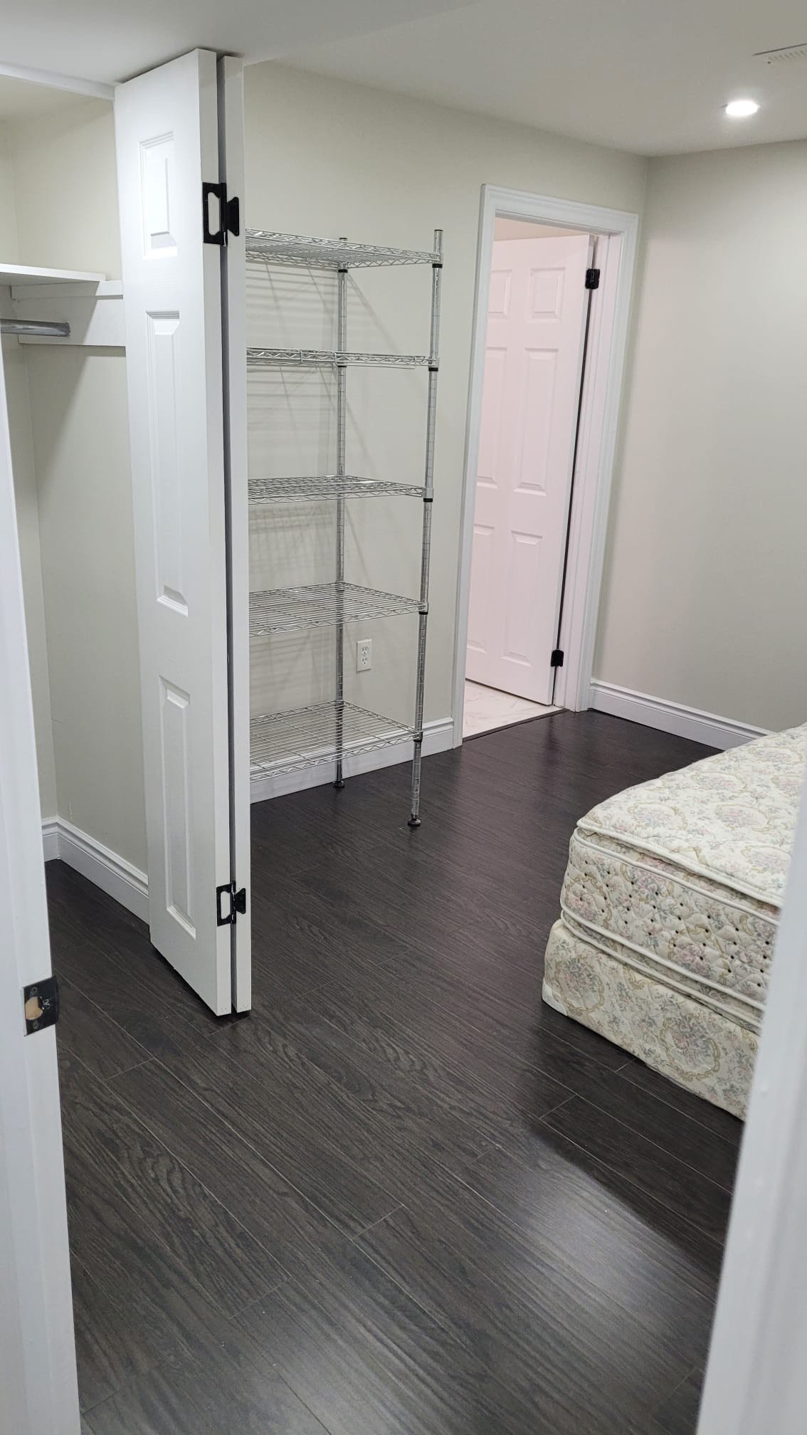 19 Goldenview Crt