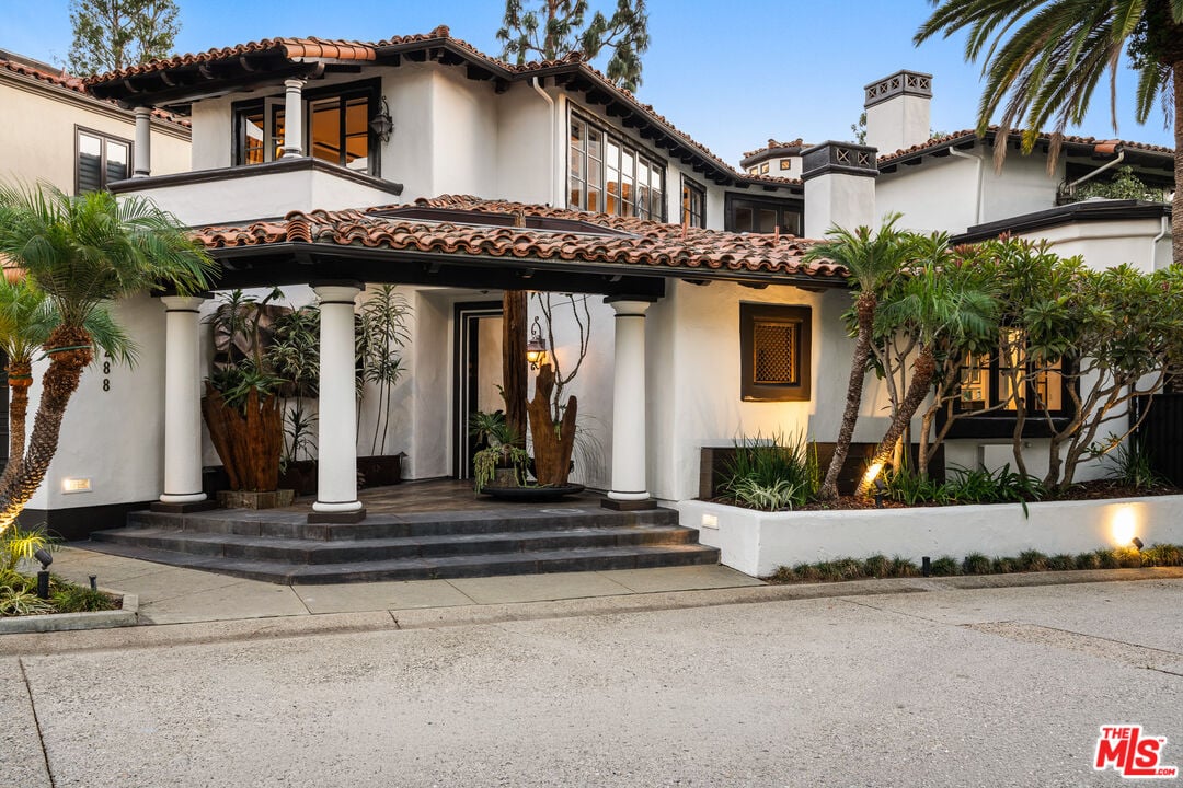 Century Woods Dr, 90067