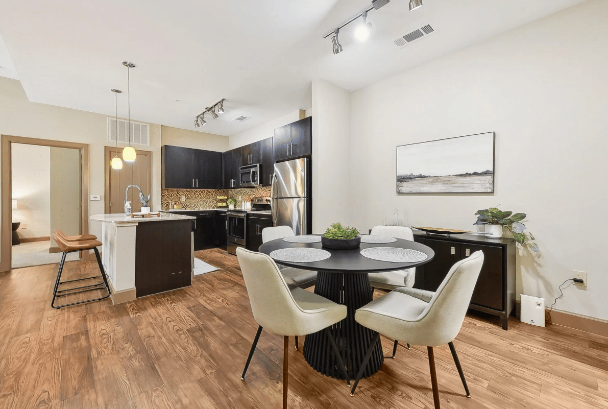 Up to 8 Weeks Free on select units with 12+ month leases