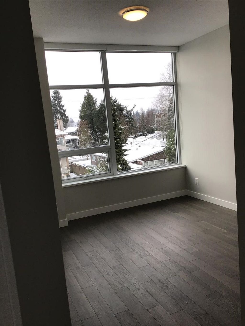 4963 Cambie St, #311