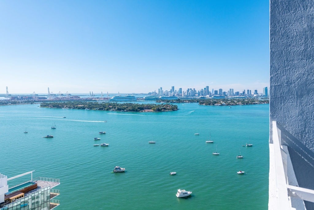 Waverly Sky Home Lists | Million Dollar views | 2810