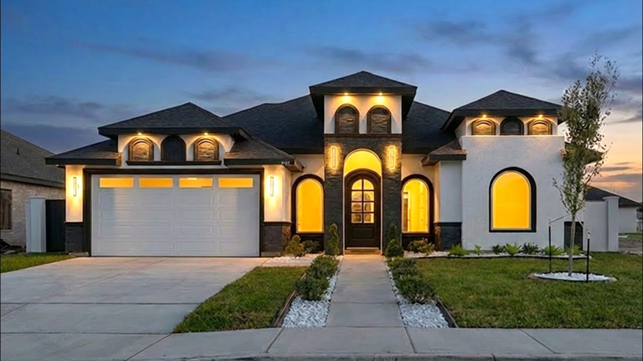 NEW CONSTRUCTION IN MCALLEN TX | $365,500 | 4 BEDS | 3 BATHS 
