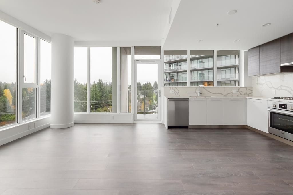 567 Clarke Rd, #505