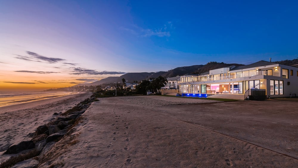 31100 Broad Beach Rd