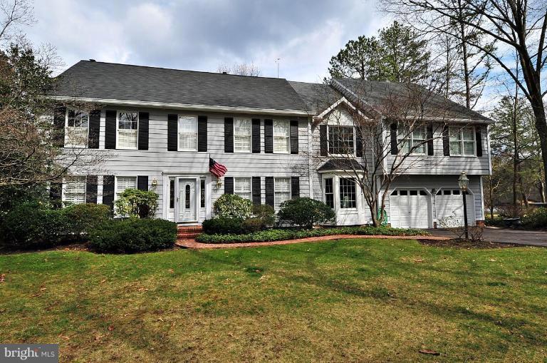 535 Point Field Dr