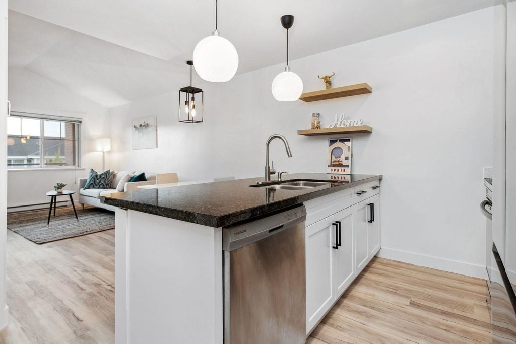 19774 56 Ave, #308