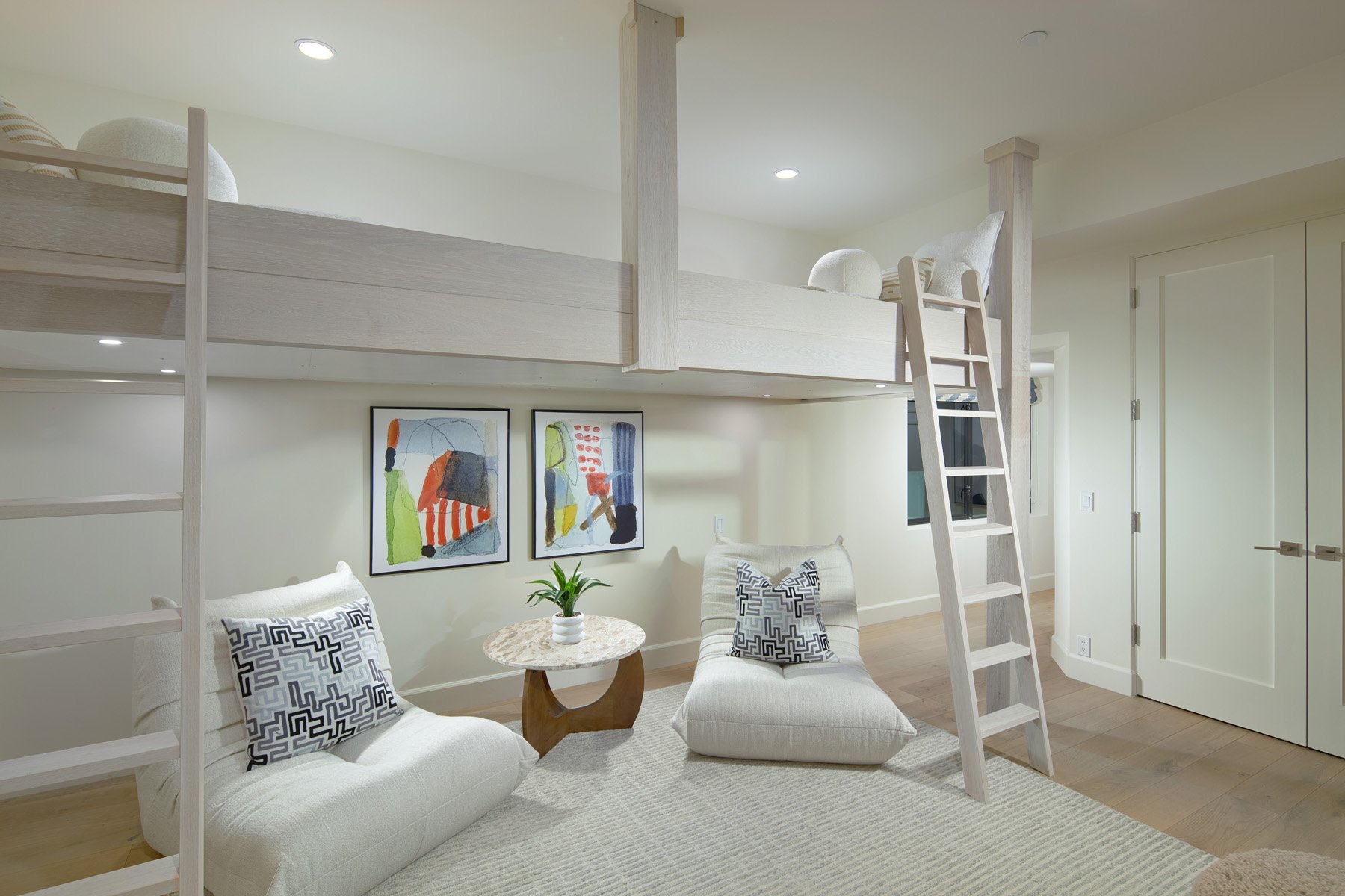 33 Bay Drive