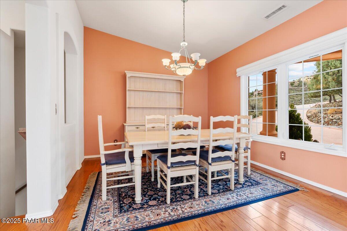 2780 Whispering Way Cir