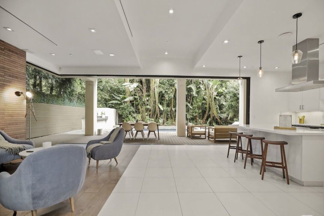 N Crescent Heights Blvd, 90046