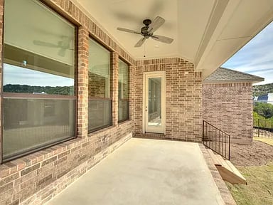 18005 Crofton Cv
