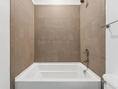 4810 W McElroy Ave #5