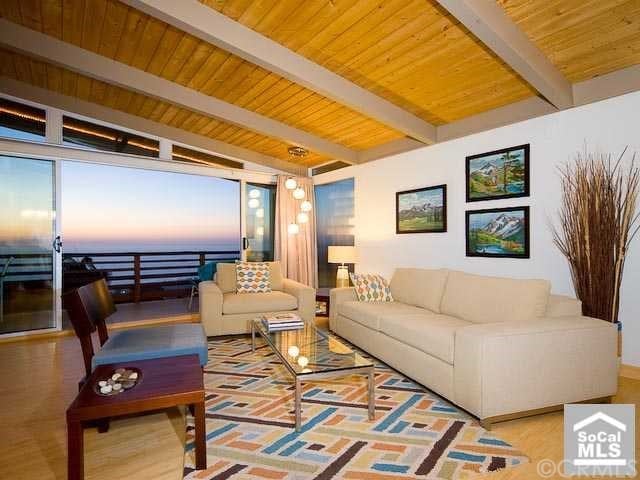1234 La Mirada St