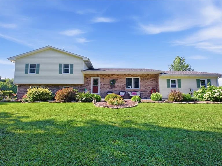 1710 Paradise Road